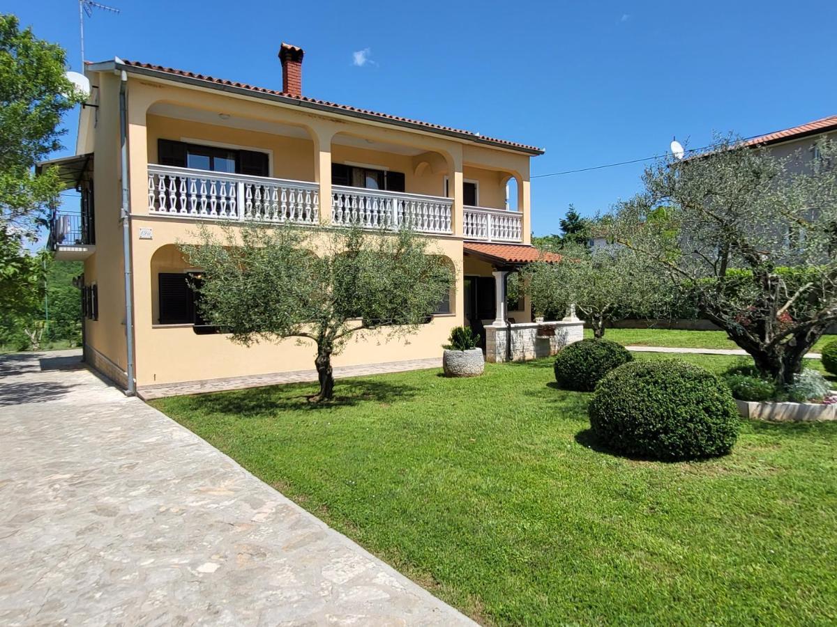 Cozy Apartment Mandula Vrsar Exterior foto